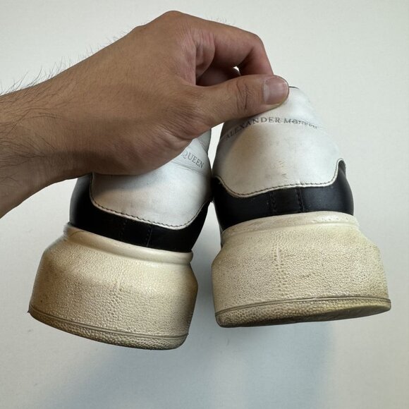 Alexander McQueen Oversized Sneaker - Picture 7 of 11